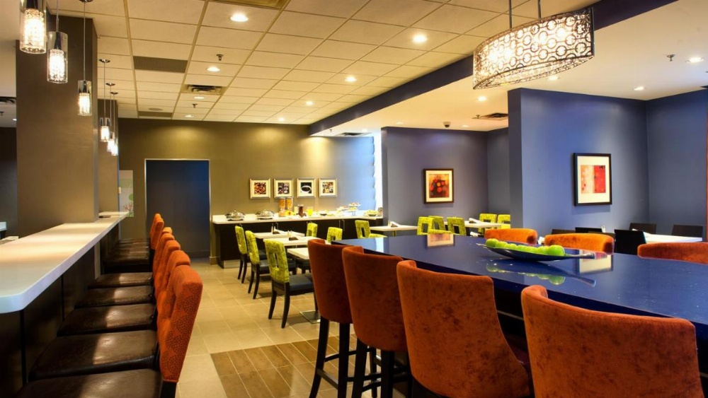 Holiday Inn Hotel & Suites Mississauga Image 11